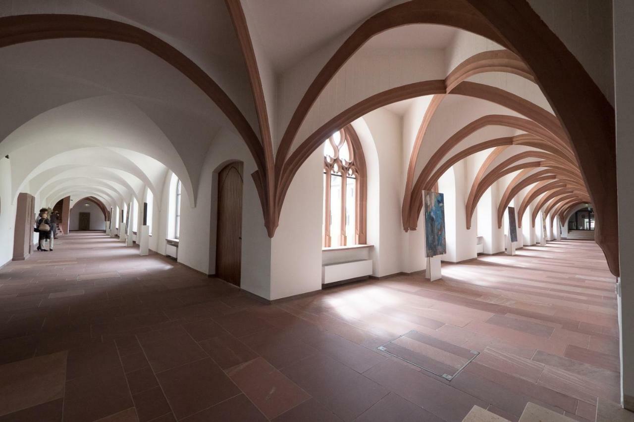 Tagungshaus Himmelspforten - Self Check-In Вюрцбург Экстерьер фото